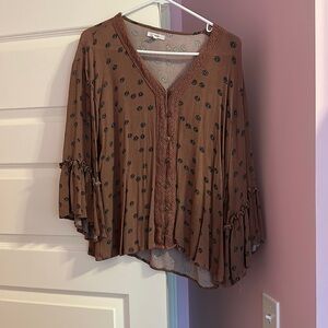 Woman’s blouse